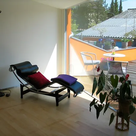 Artist'S Loft Zur Maloya Apartment Ormalingen Room photo