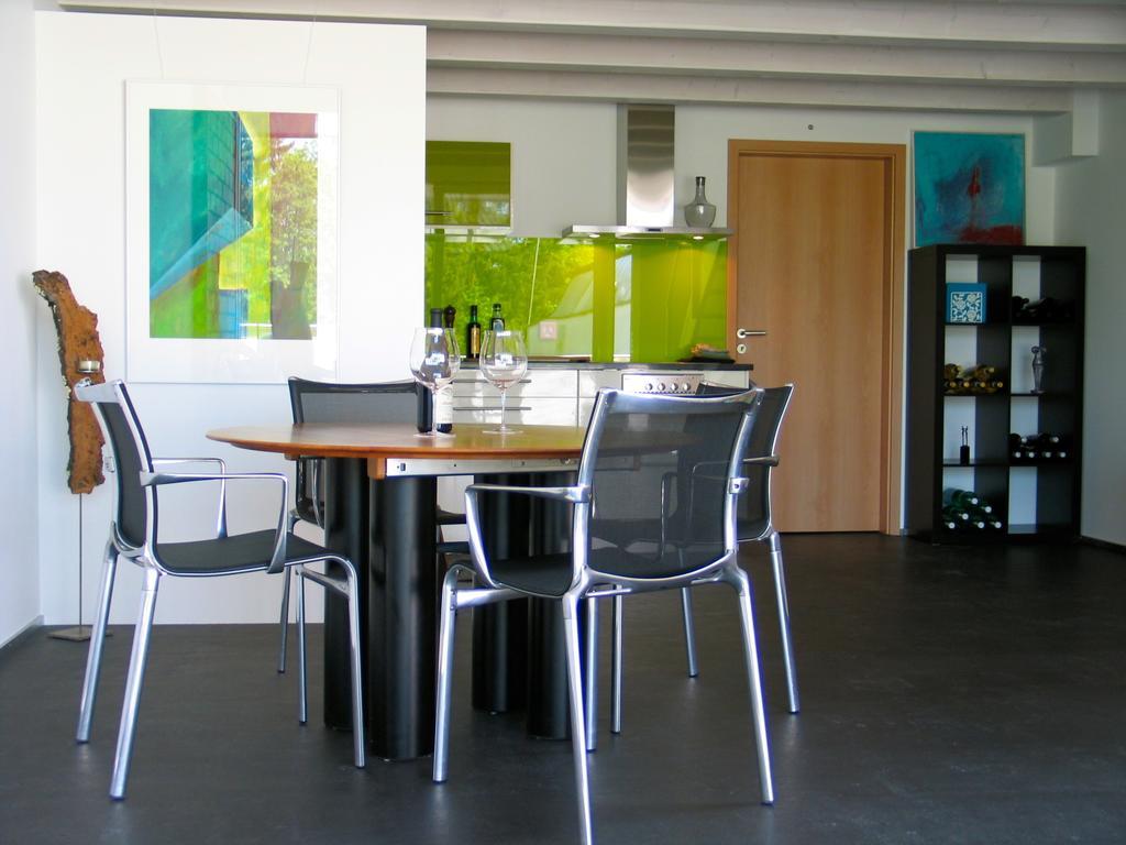 Apartment Artist's Loft Zur Maloya Ormalingen